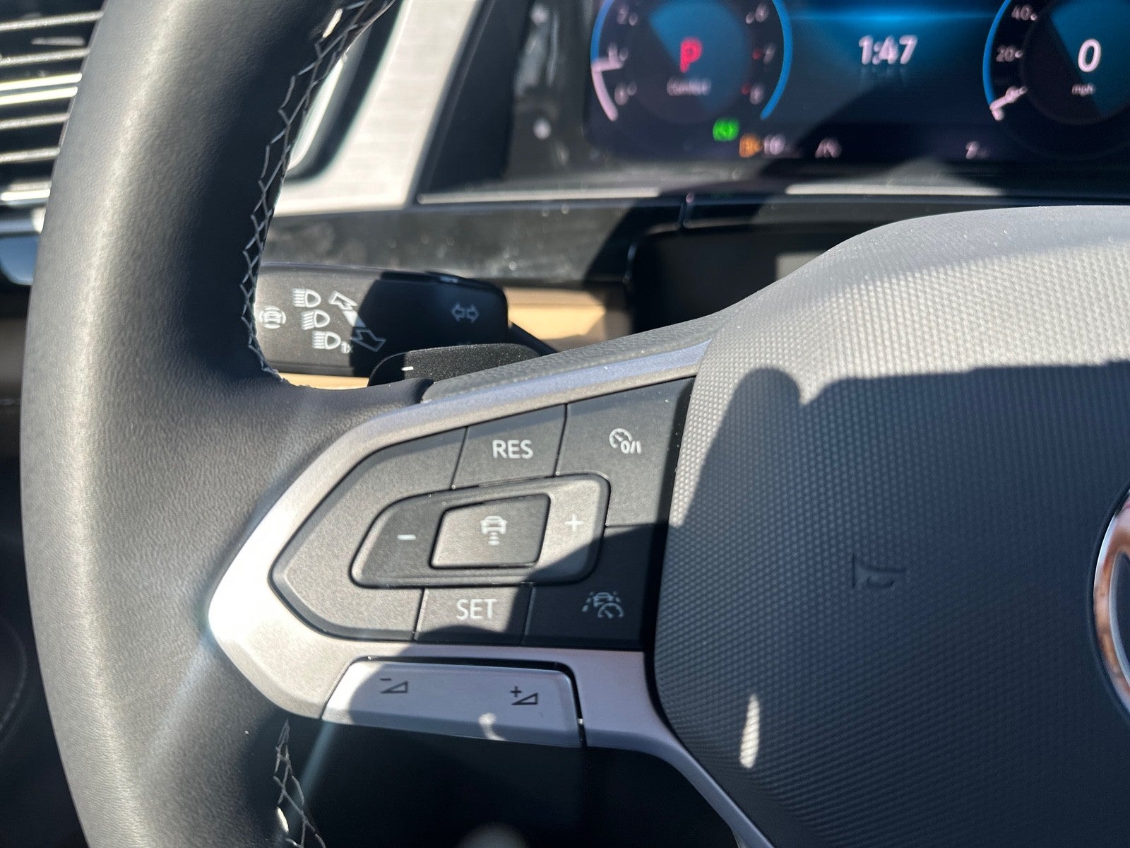 2026 Volkswagen Atlas Cross Sport 2.0T SE w/Technology FWD