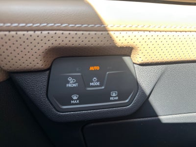 2026 Volkswagen Atlas Cross Sport 2.0T SE w/Technology FWD