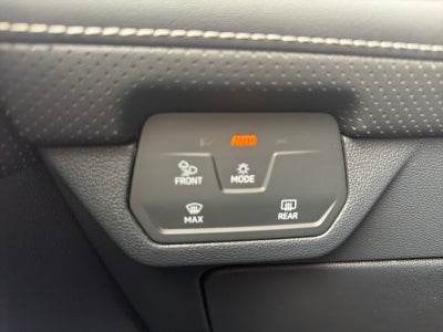 2026 Volkswagen Atlas Cross Sport 2.0T SE w/Technology FWD
