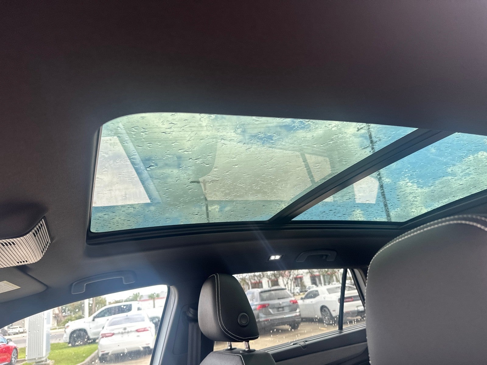 2026 Volkswagen Atlas Cross Sport 2.0T SE w/Technology FWD