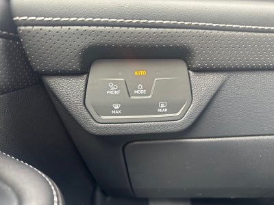 2026 Volkswagen Atlas Cross Sport 2.0T SE w/Technology FWD