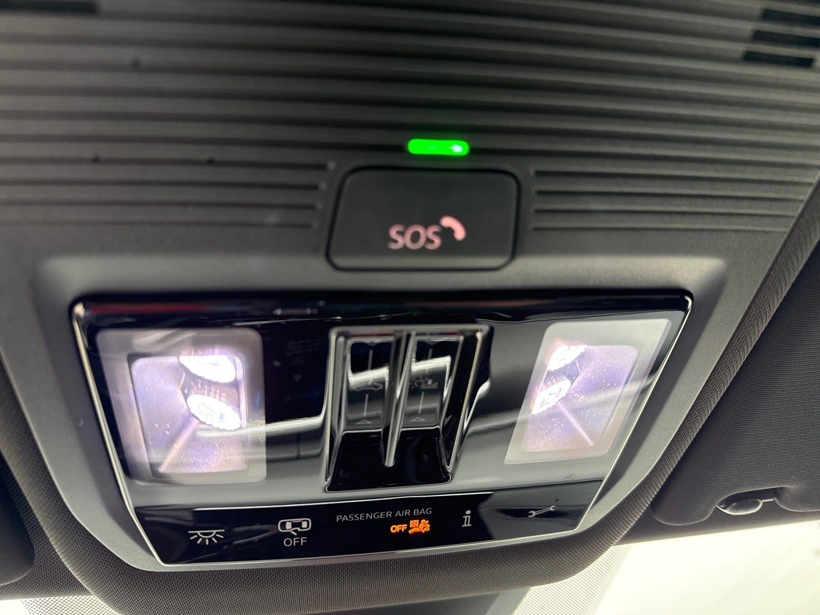 2024 Volkswagen Atlas Cross Sport 2.0T SE w/Technology FWD