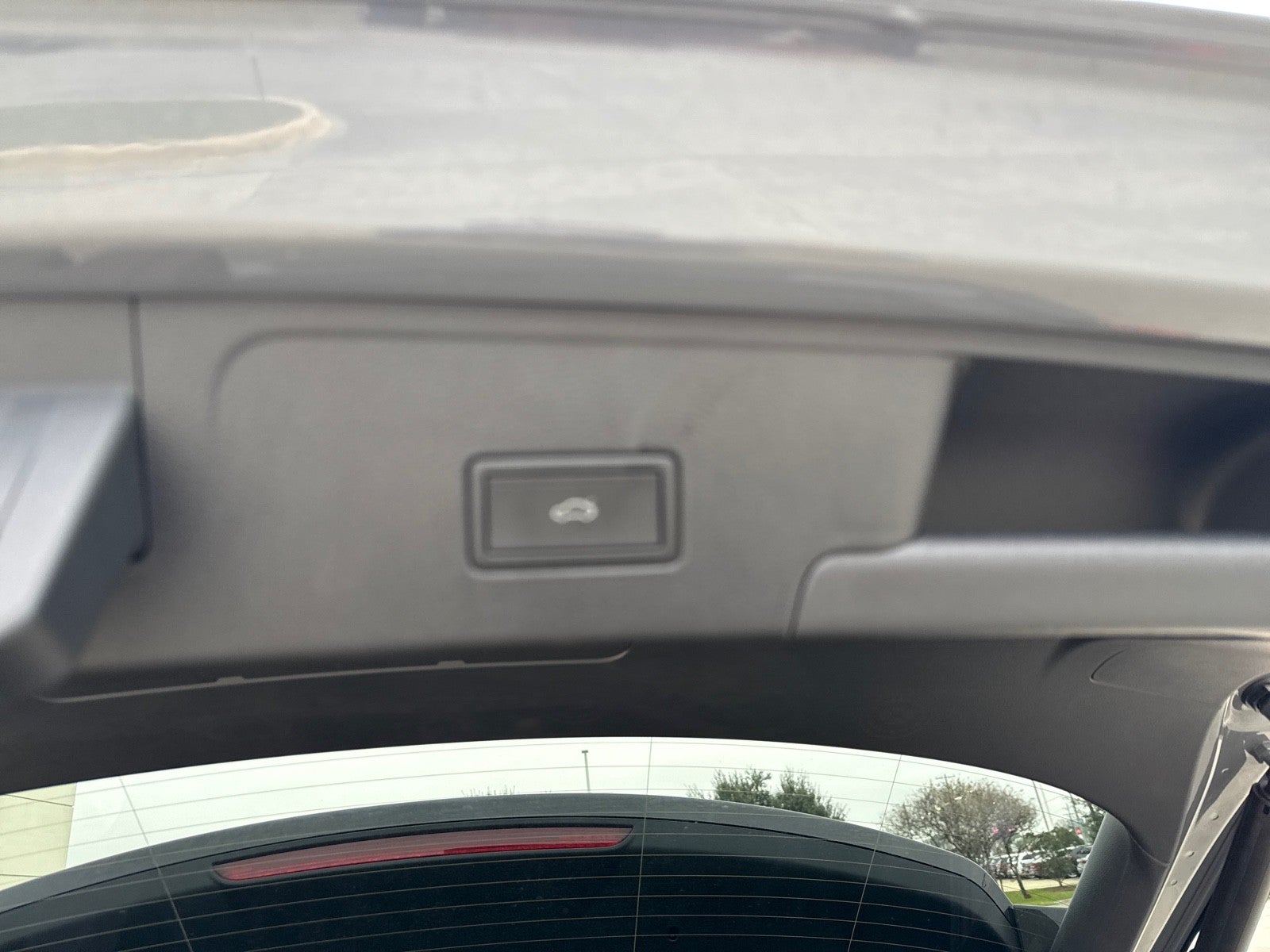 2024 Volkswagen Atlas Cross Sport 2.0T SE w/Technology FWD