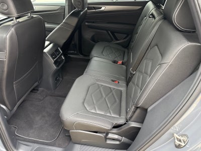 2024 Volkswagen Atlas Cross Sport 2.0T SE w/Technology FWD