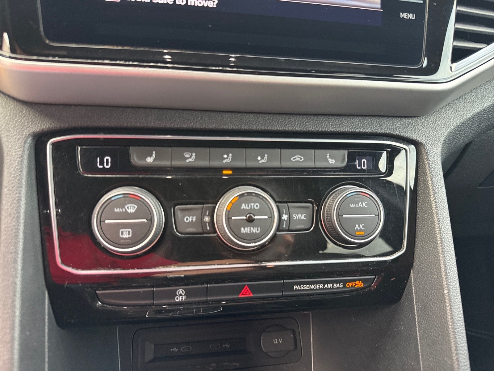 2023 Volkswagen Atlas Cross Sport 3.6L V6 SE w/Technology FWD