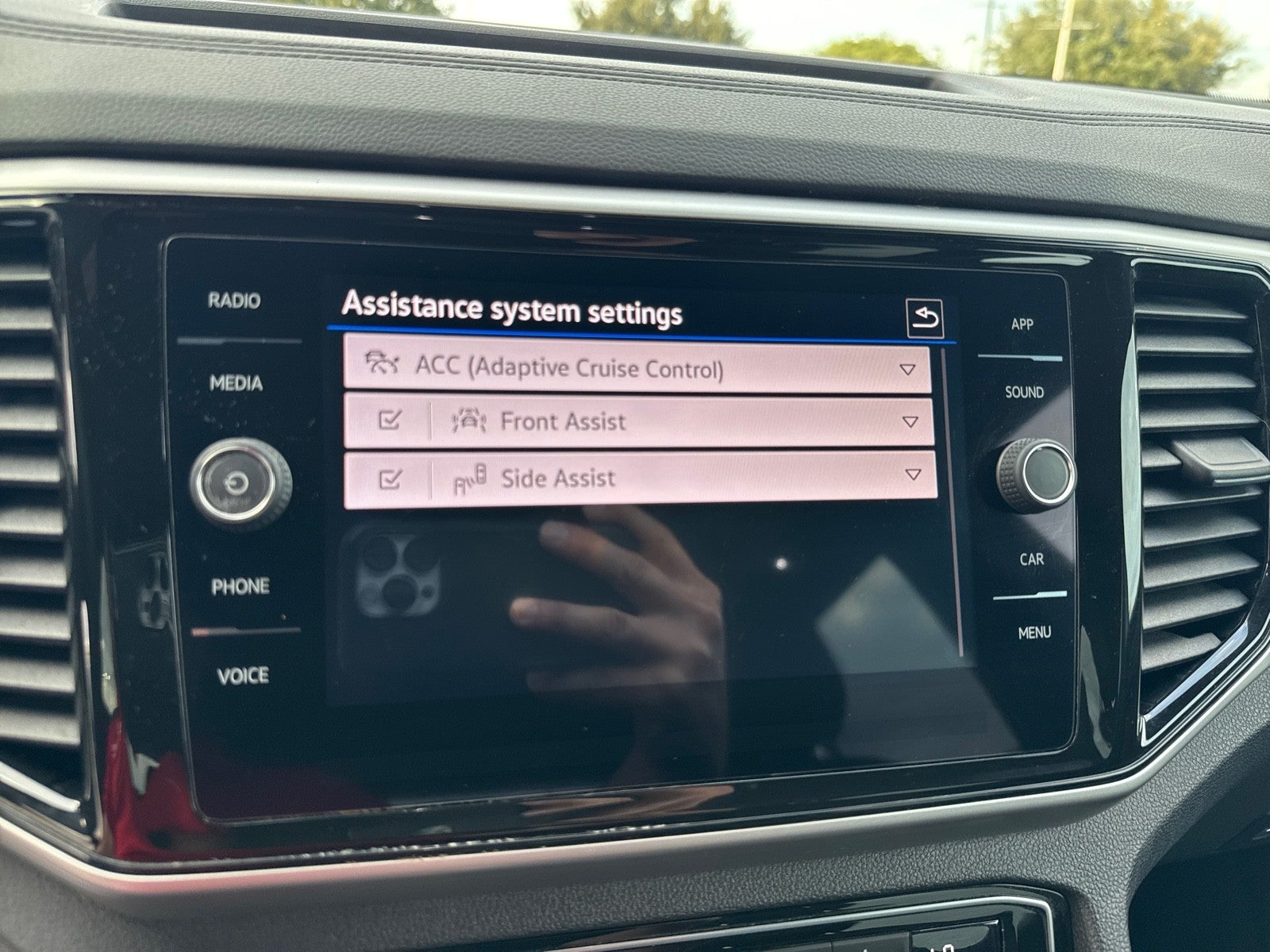 2023 Volkswagen Atlas Cross Sport 3.6L V6 SE w/Technology FWD