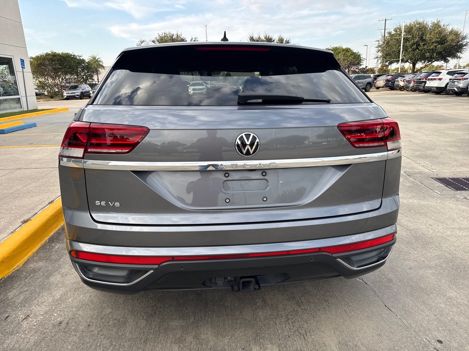 2023 Volkswagen Atlas Cross Sport 3.6L V6 SE w/Technology FWD