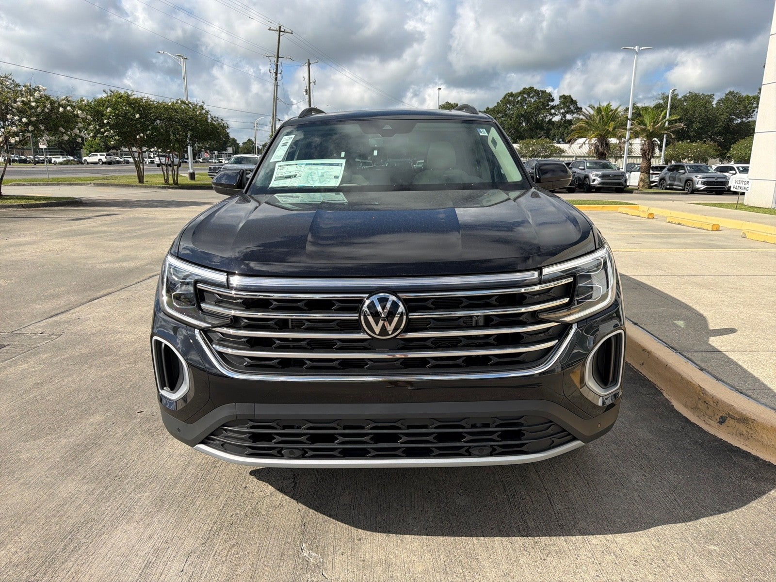 2026 Volkswagen Atlas 2.0T SE w/Technology FWD