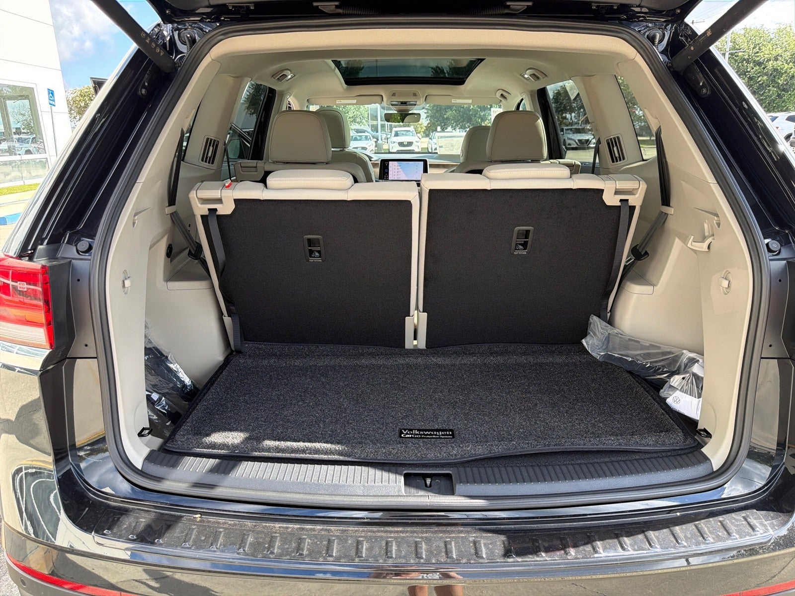 2026 Volkswagen Atlas 2.0T SE w/Technology FWD