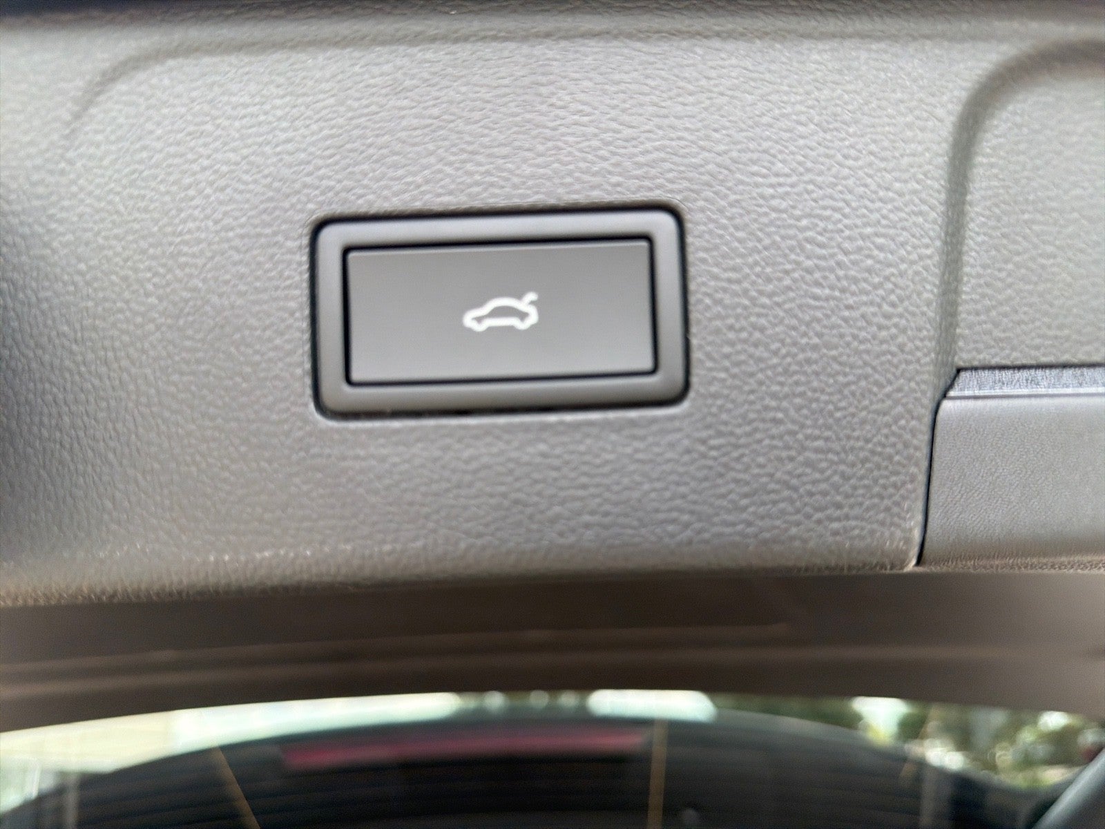 2026 Volkswagen Atlas 2.0T SE w/Technology FWD