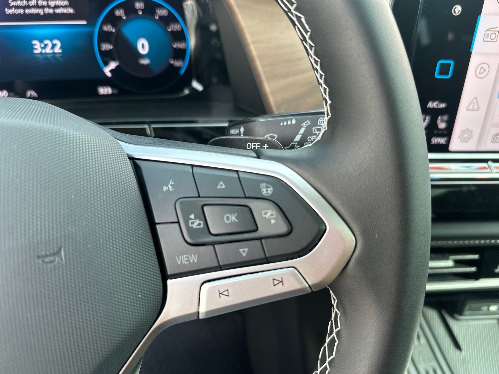 2026 Volkswagen Atlas 2.0T SE w/Technology FWD