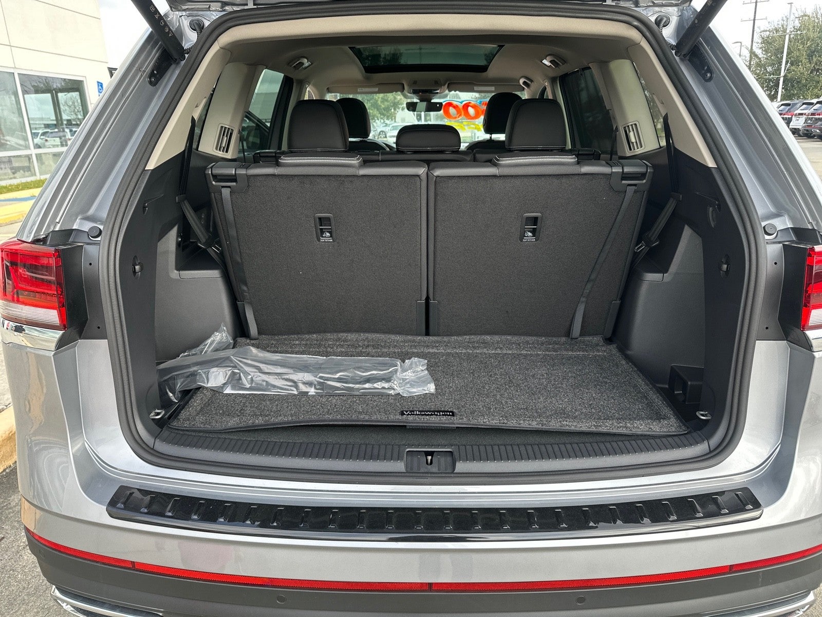 2026 Volkswagen Atlas 2.0T SE w/Technology FWD