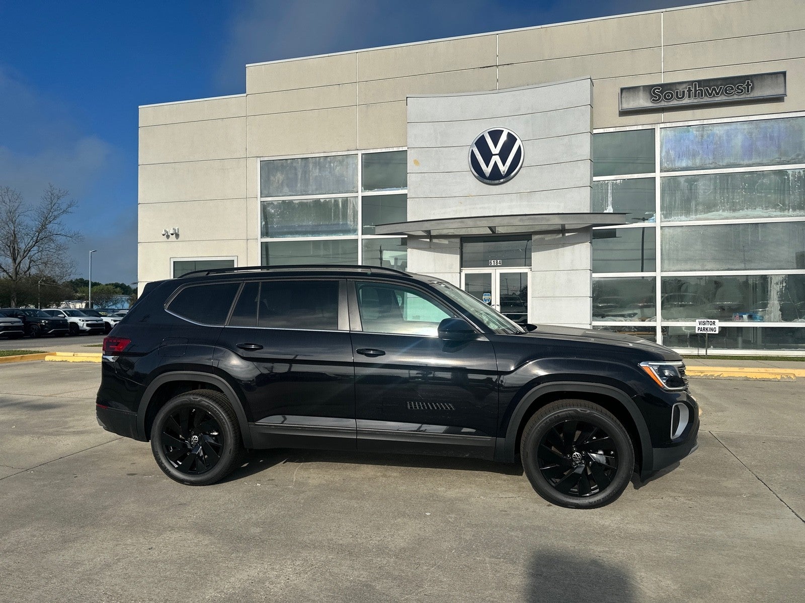 2026 Volkswagen Atlas 2.0T SE w/Technology FWD