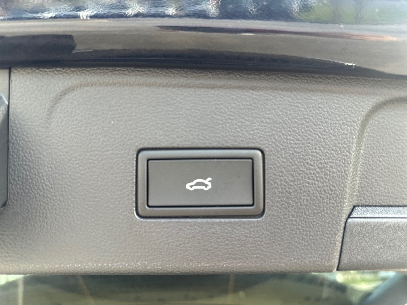 2026 Volkswagen Atlas 2.0T SE w/Technology FWD