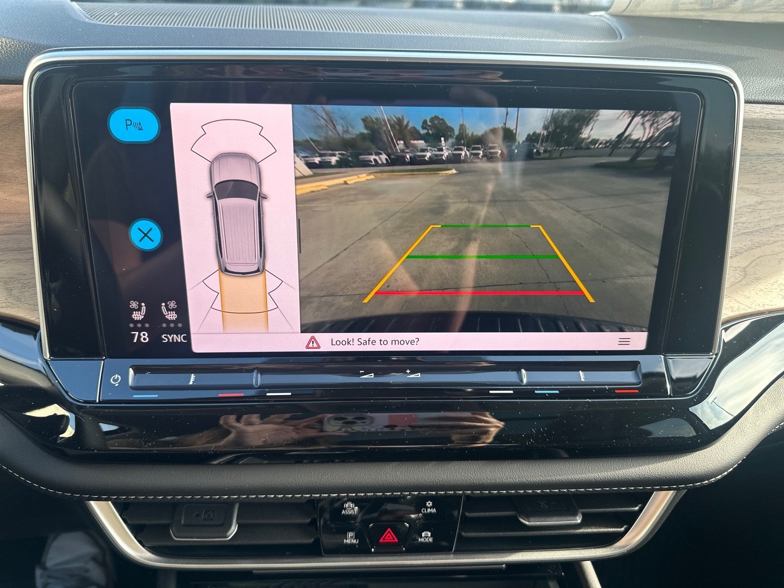 2026 Volkswagen Atlas 2.0T SE w/Technology FWD
