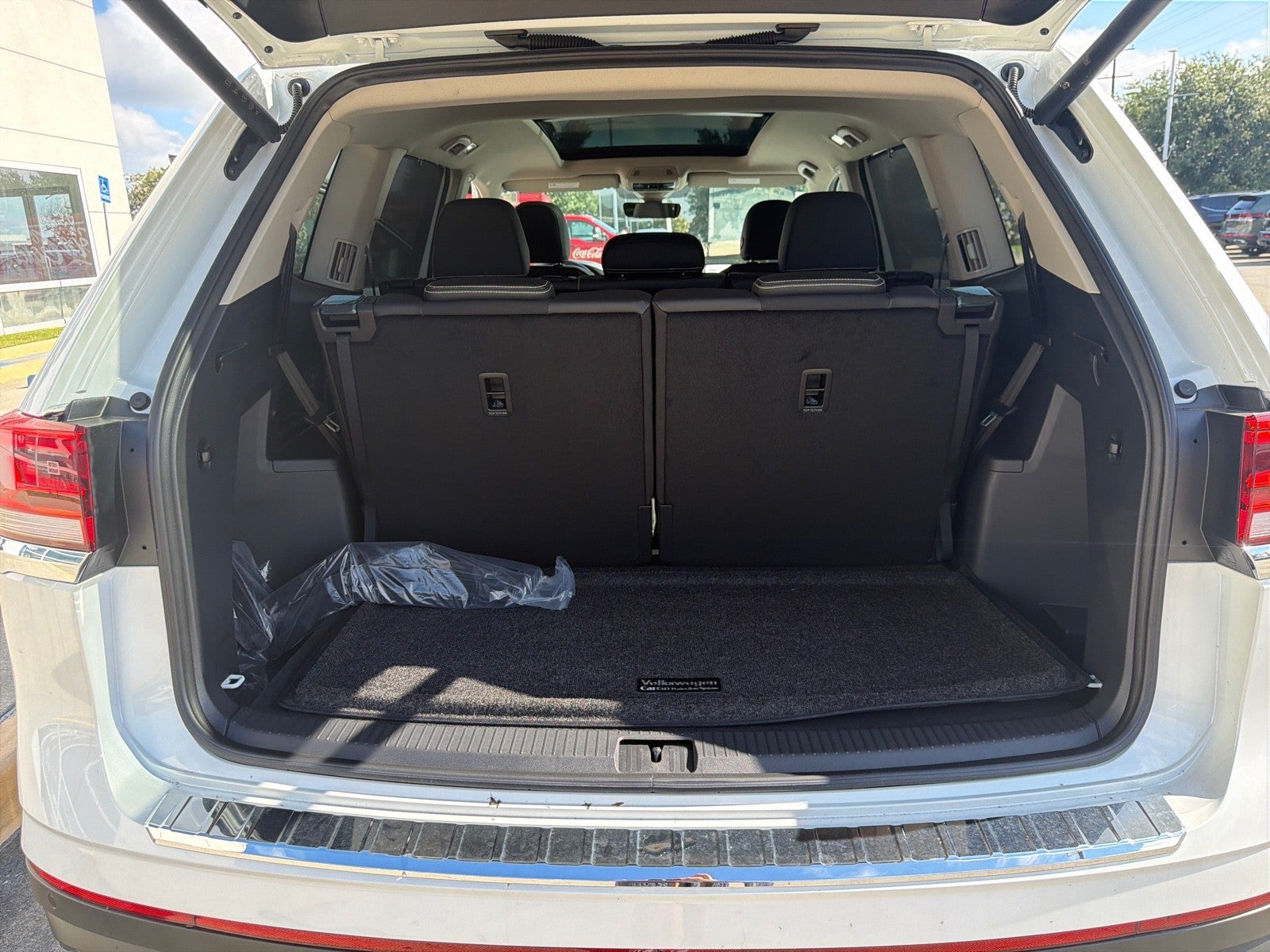 2026 Volkswagen Atlas 2.0T SE w/Technology FWD