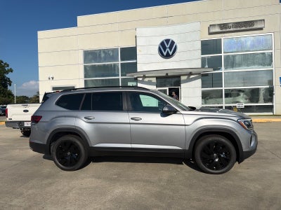 2026 Volkswagen Atlas 2.0T SE w/Technology FWD