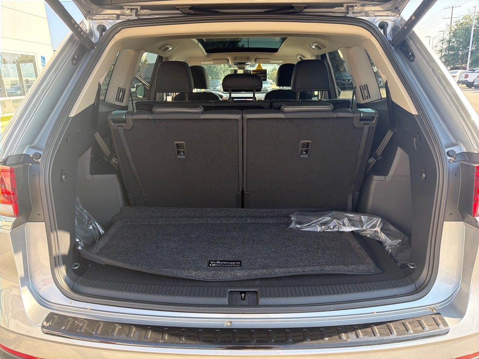 2026 Volkswagen Atlas 2.0T SE w/Technology FWD
