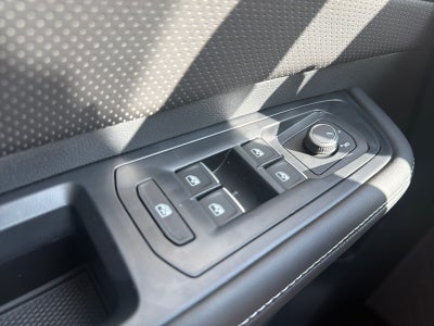 2026 Volkswagen Atlas 2.0T SE w/Technology FWD