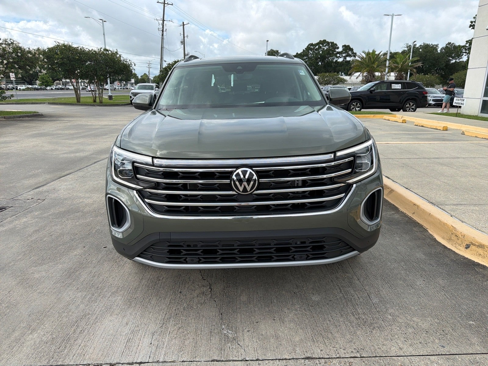 2026 Volkswagen Atlas 2.0T SE w/Technology FWD