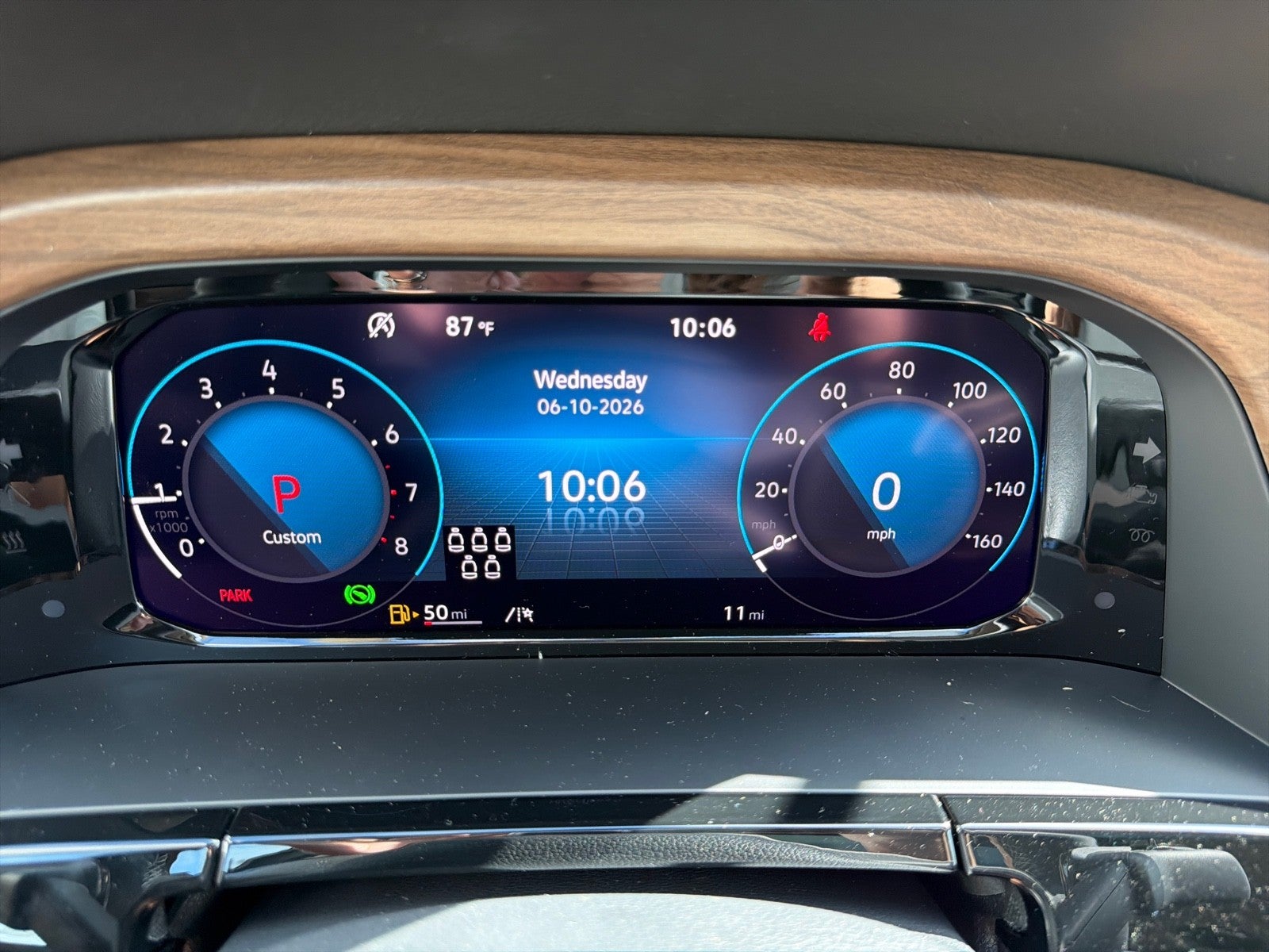 2026 Volkswagen Atlas 2.0T SE w/Technology FWD