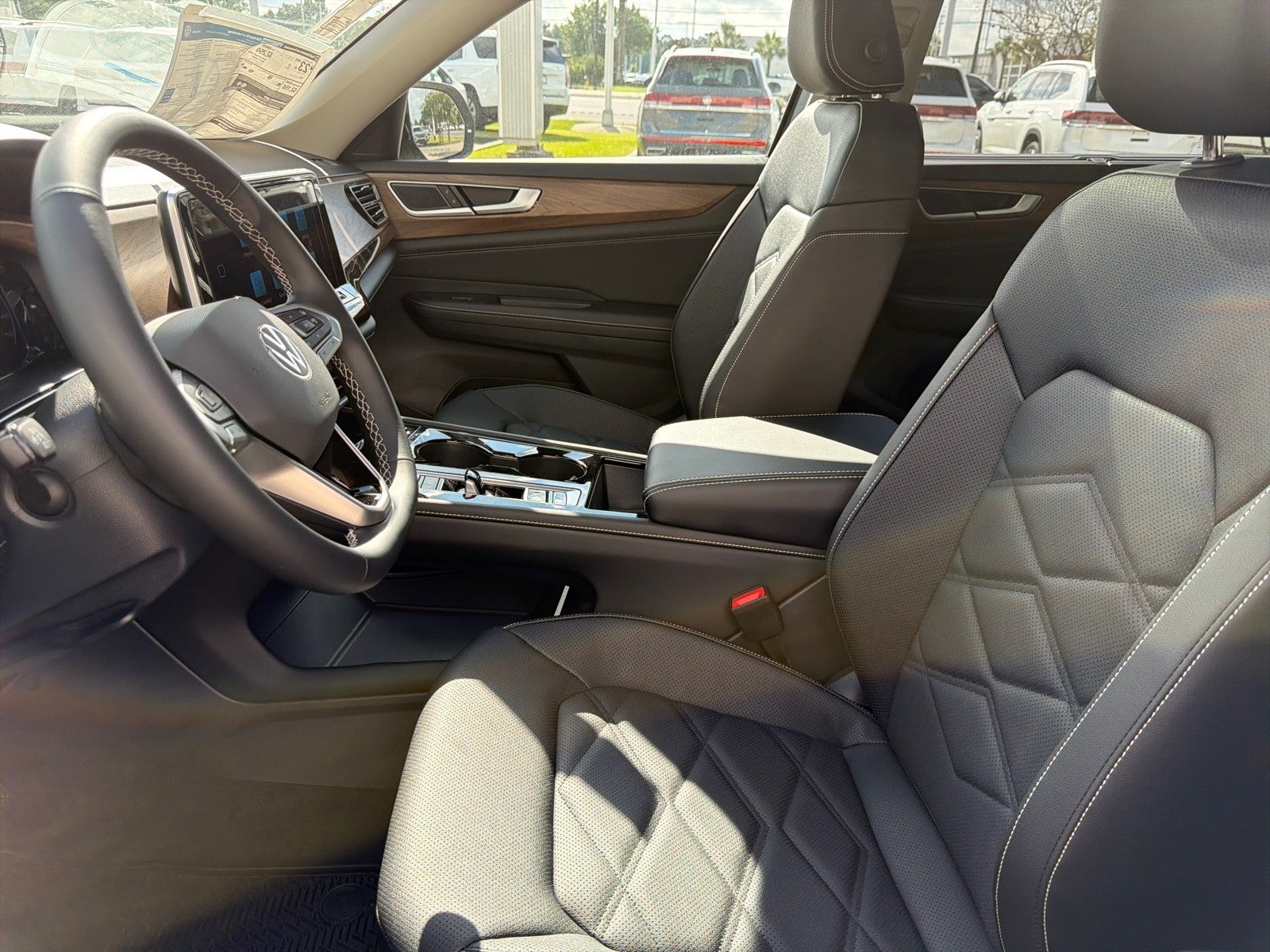 2026 Volkswagen Atlas 2.0T SE w/Technology FWD