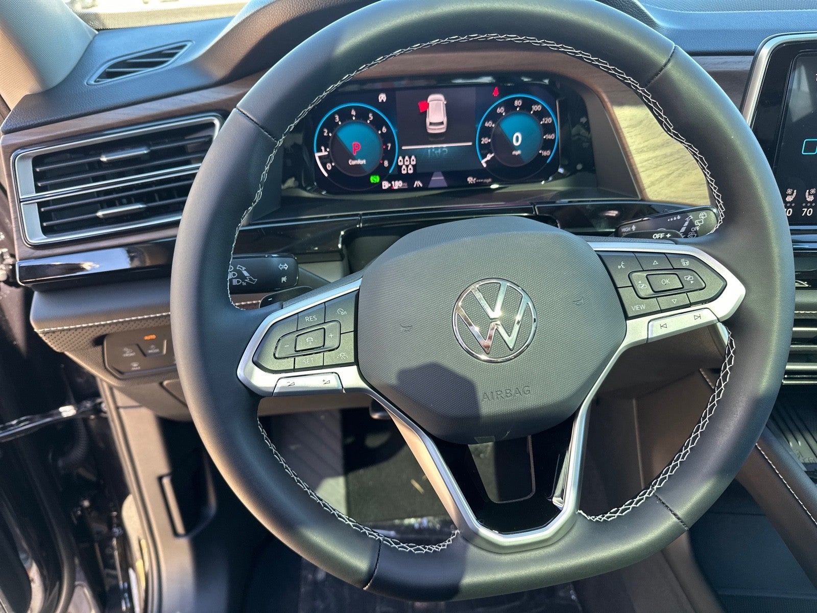 2026 Volkswagen Atlas 2.0T SE w/Technology FWD