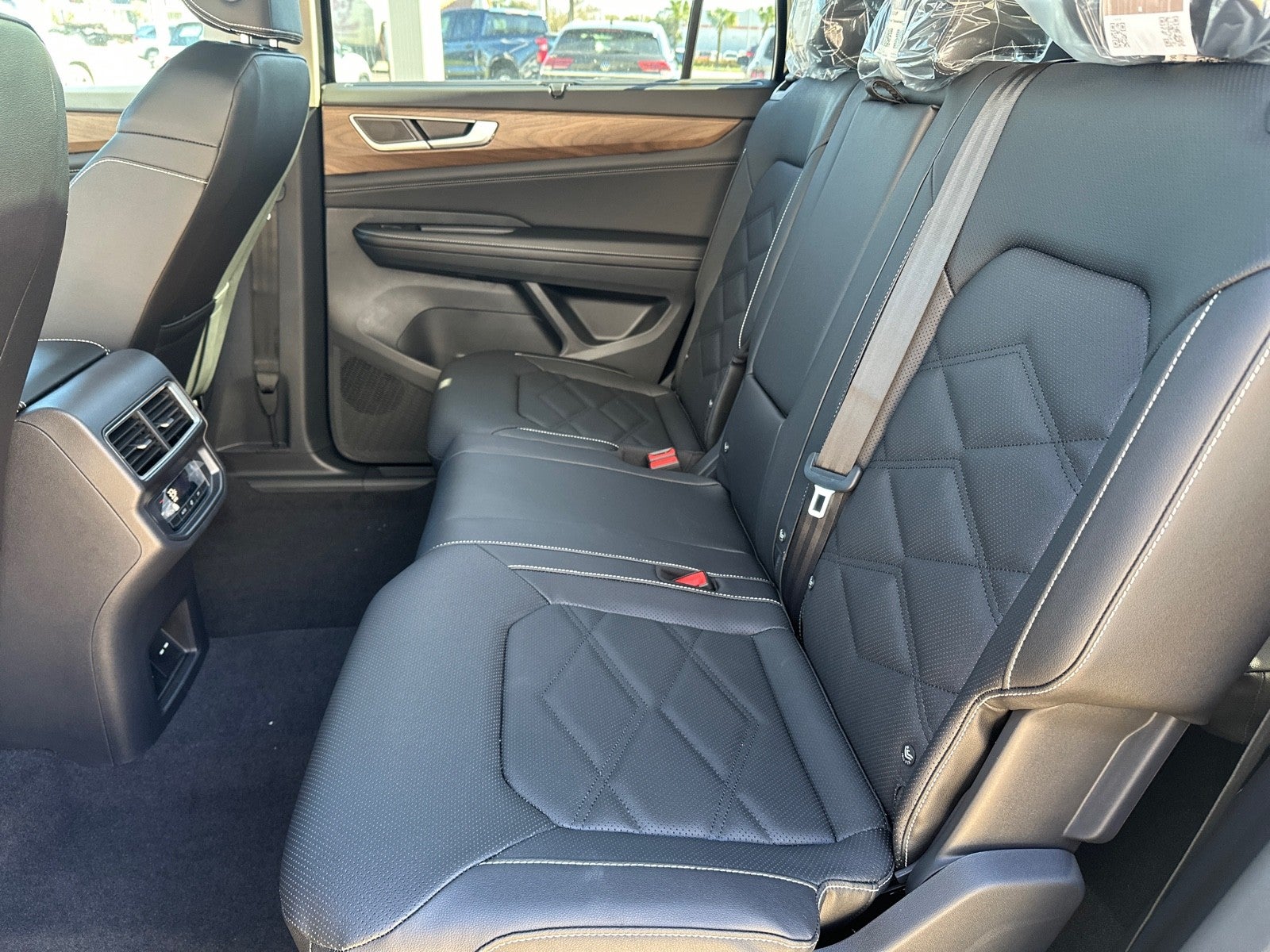 2026 Volkswagen Atlas 2.0T SE w/Technology FWD