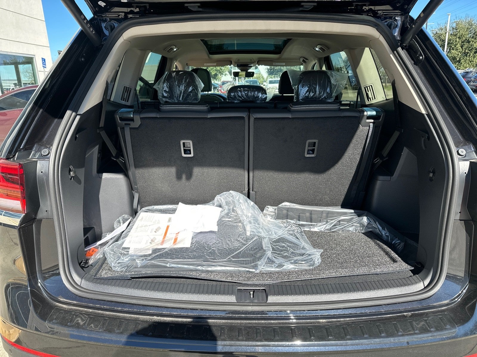 2026 Volkswagen Atlas 2.0T SE w/Technology FWD