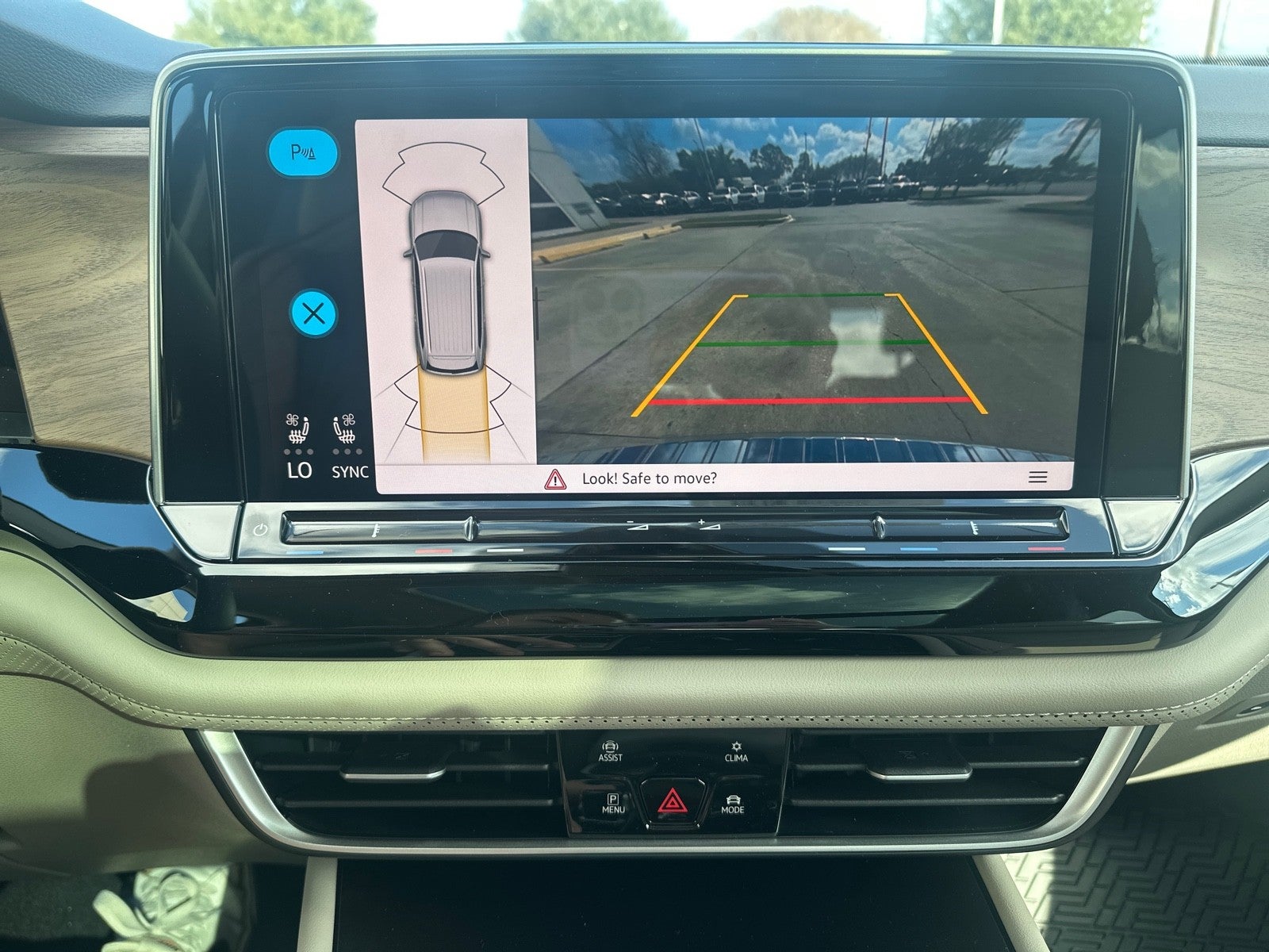 2026 Volkswagen Atlas 2.0T SE w/Technology FWD