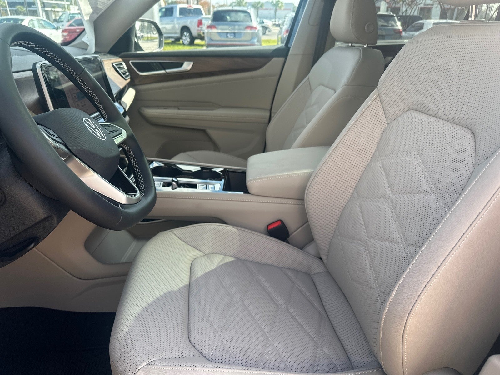 2026 Volkswagen Atlas 2.0T SE w/Technology FWD