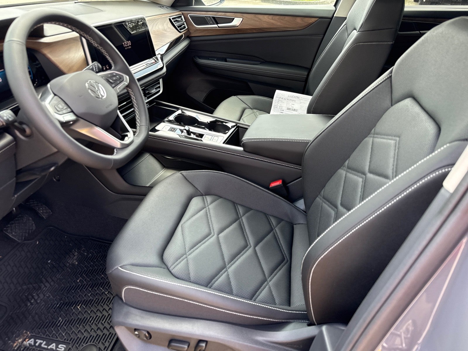 2026 Volkswagen Atlas 2.0T SE w/Technology FWD