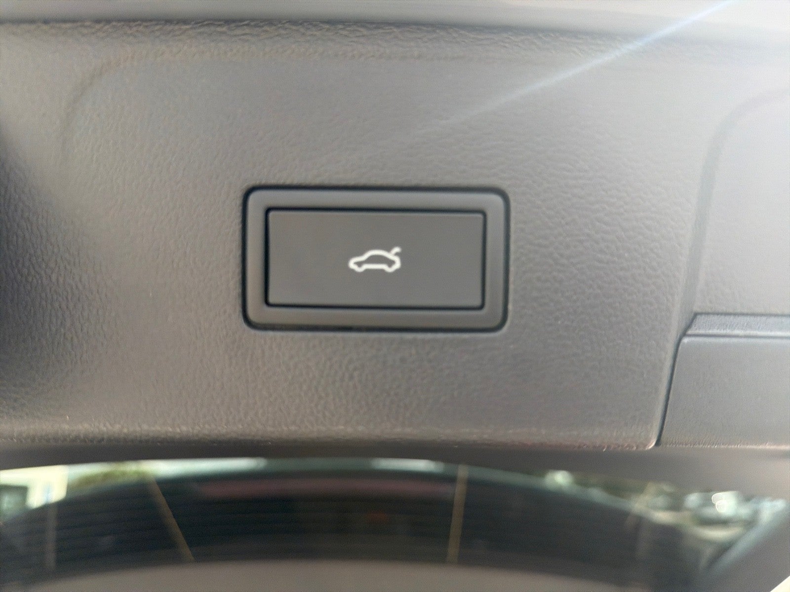 2026 Volkswagen Atlas 2.0T SE w/Technology FWD