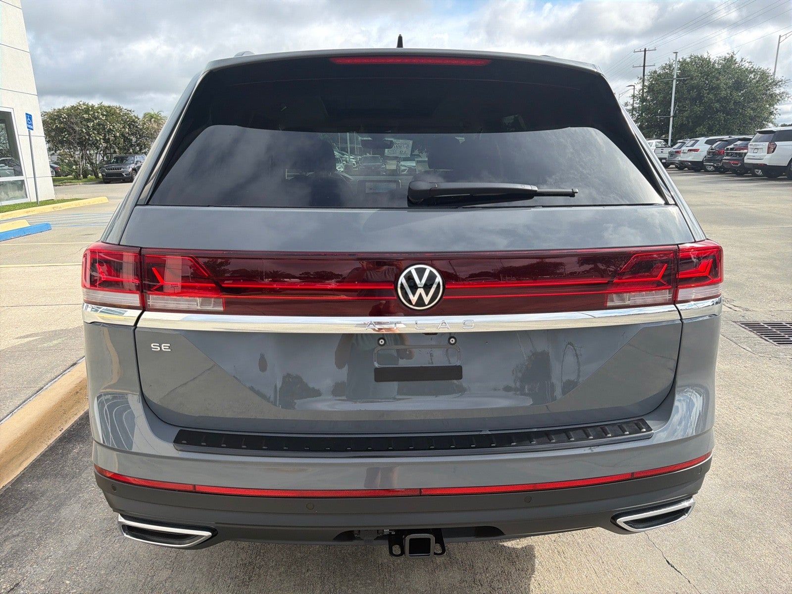 2026 Volkswagen Atlas 2.0T SE w/Technology FWD
