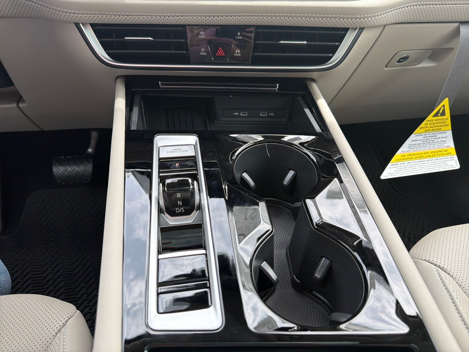 2026 Volkswagen Atlas 2.0T SE w/Technology FWD