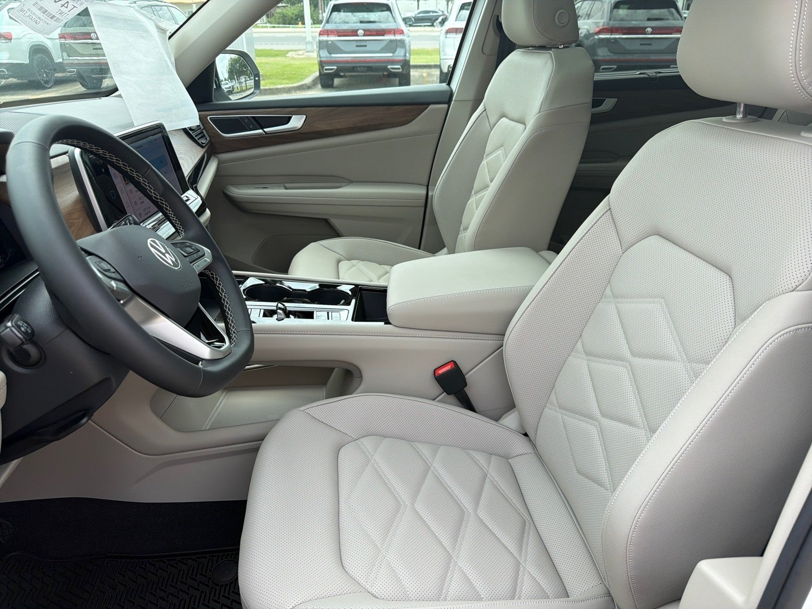 2026 Volkswagen Atlas 2.0T SE w/Technology FWD
