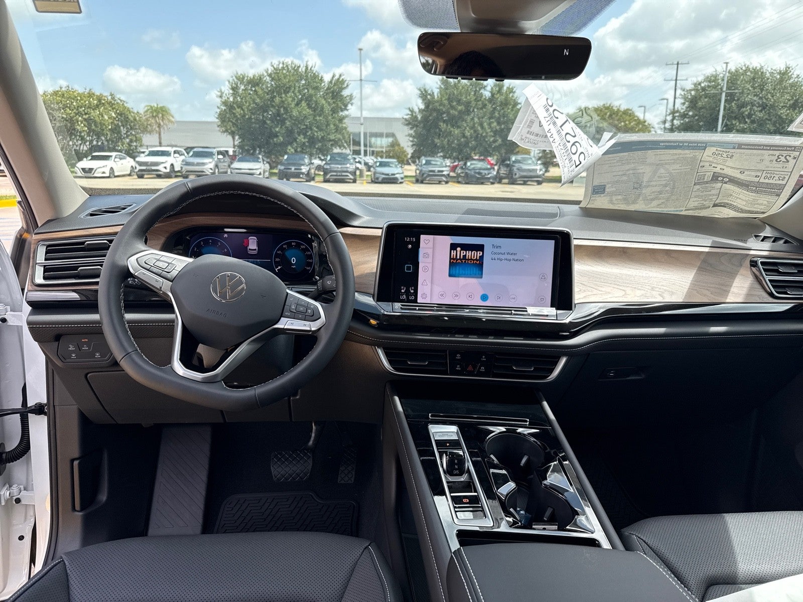 2026 Volkswagen Atlas 2.0T SE w/Technology FWD