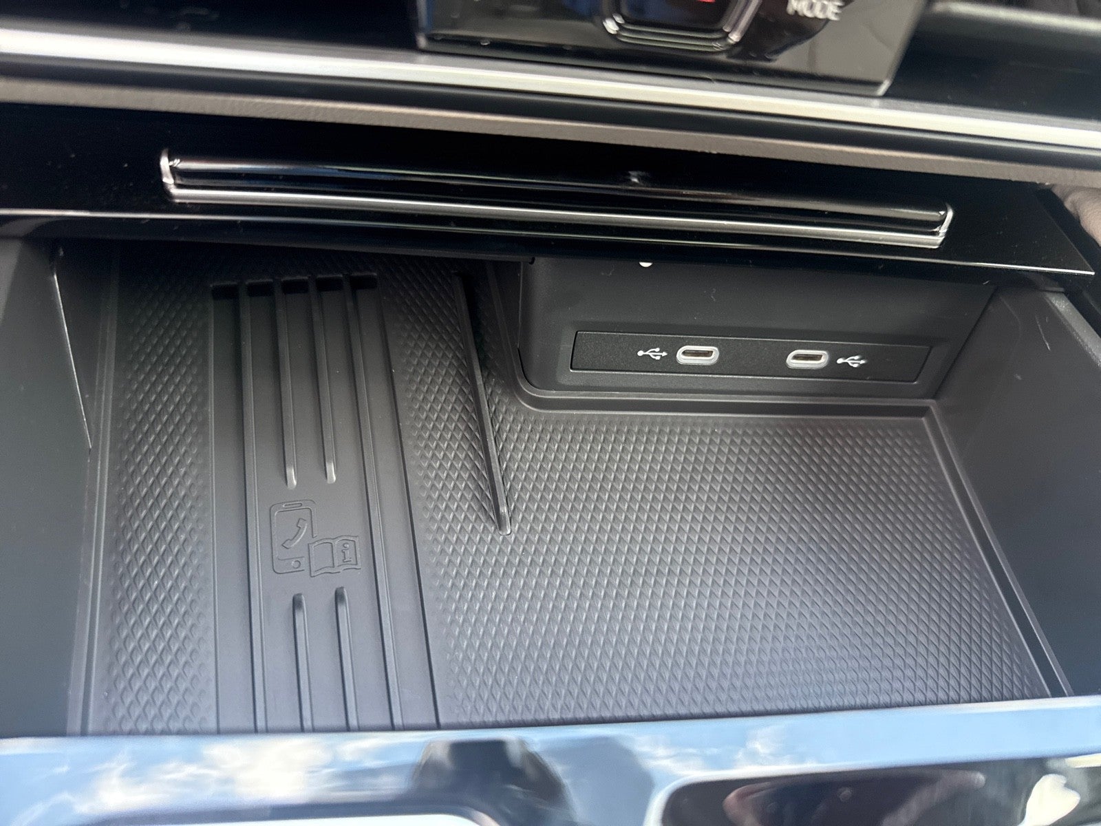 2026 Volkswagen Atlas 2.0T SE w/Technology FWD