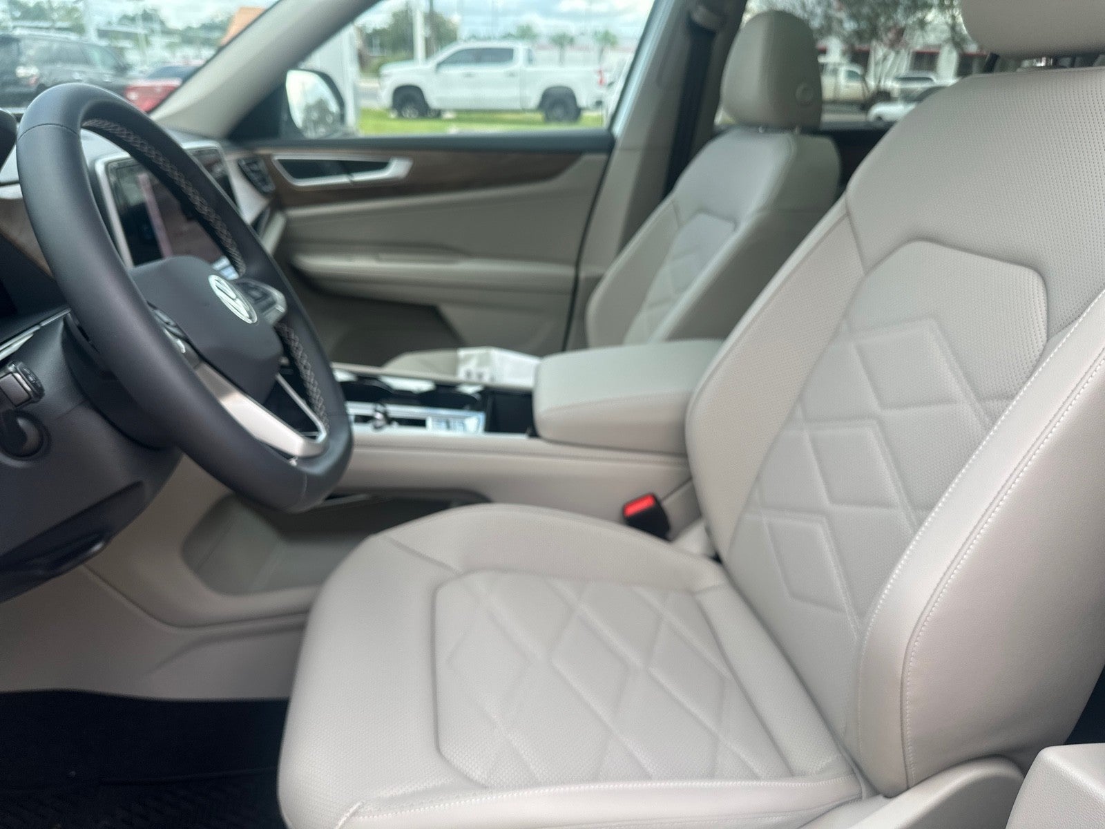 2026 Volkswagen Atlas 2.0T SE w/Technology FWD