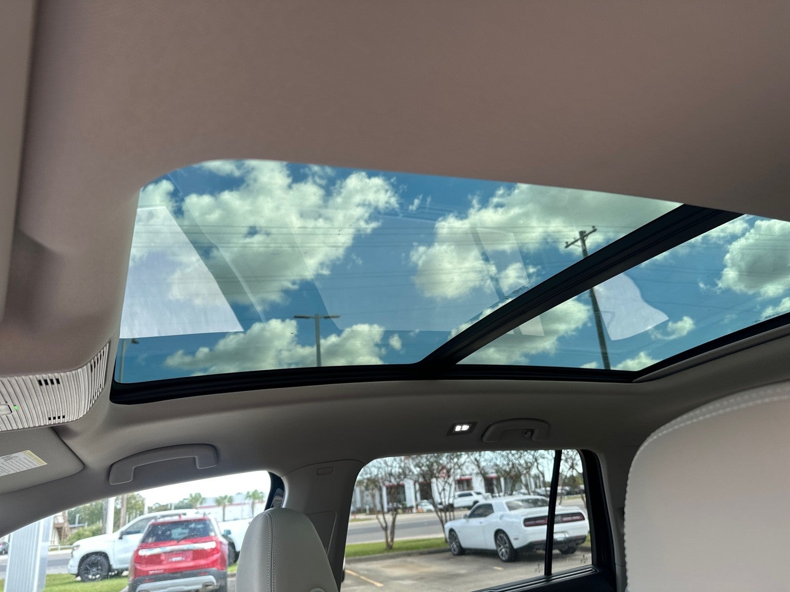 2026 Volkswagen Atlas 2.0T SE w/Technology FWD