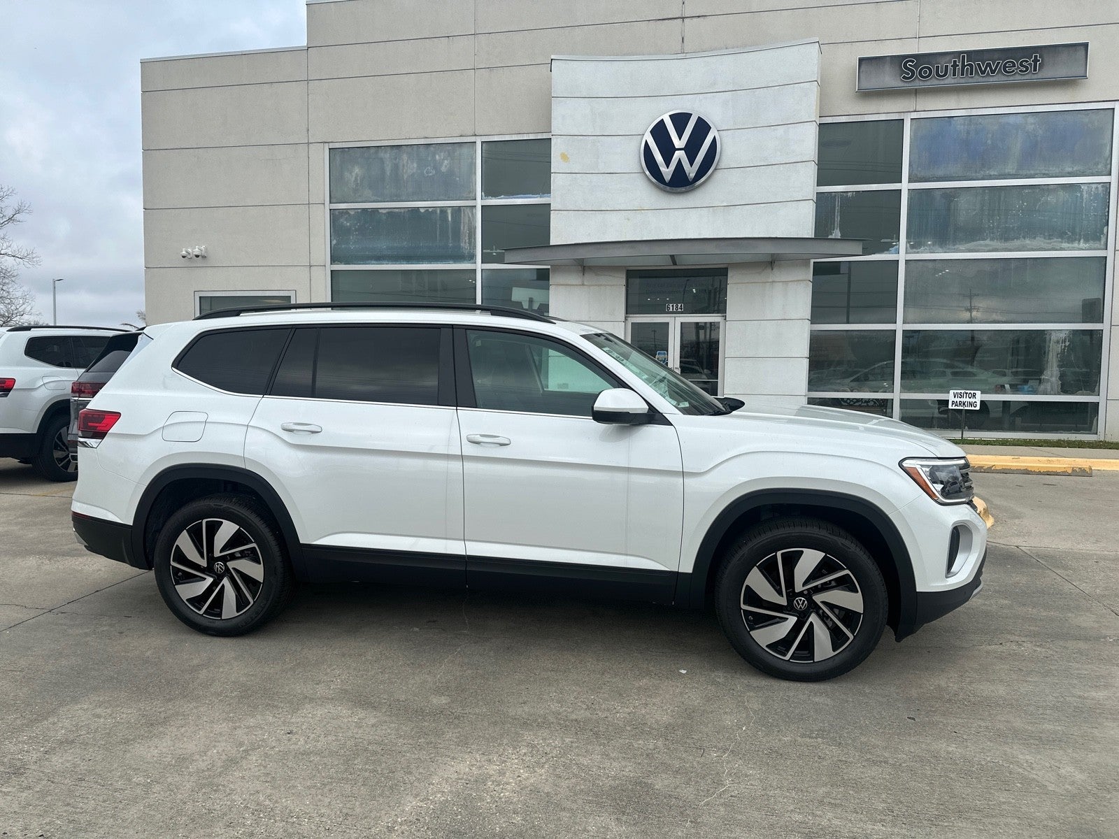 2026 Volkswagen Atlas 2.0T SE w/Technology FWD