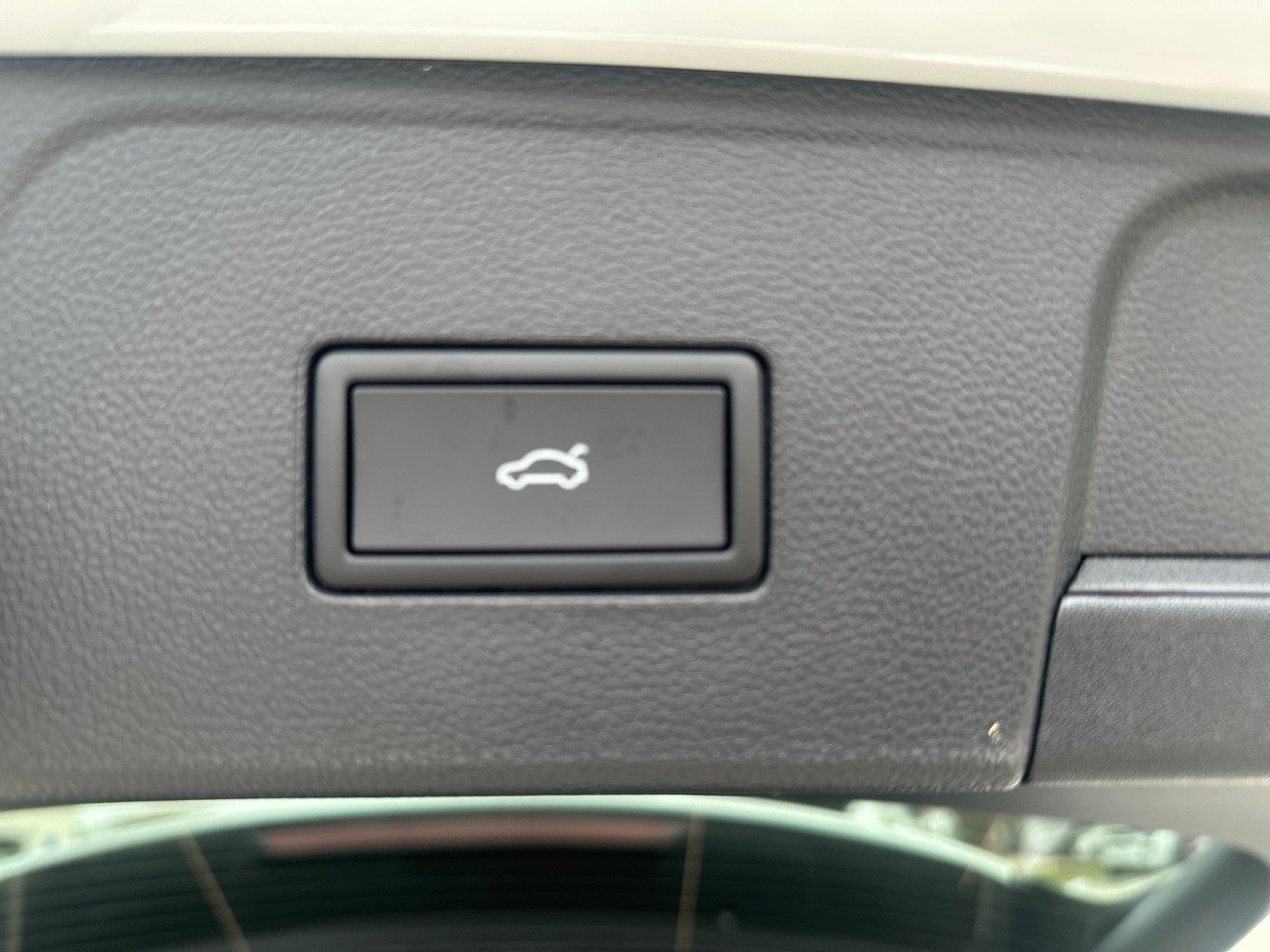 2026 Volkswagen Atlas 2.0T SE w/Technology FWD