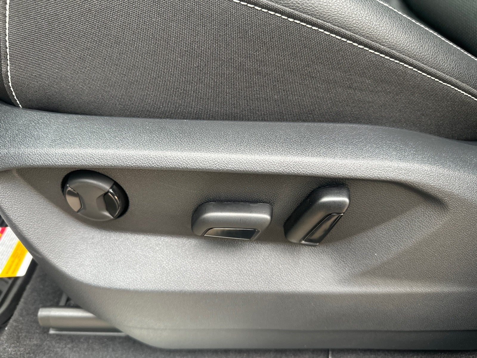 2026 Volkswagen Atlas 2.0T SE w/Technology FWD