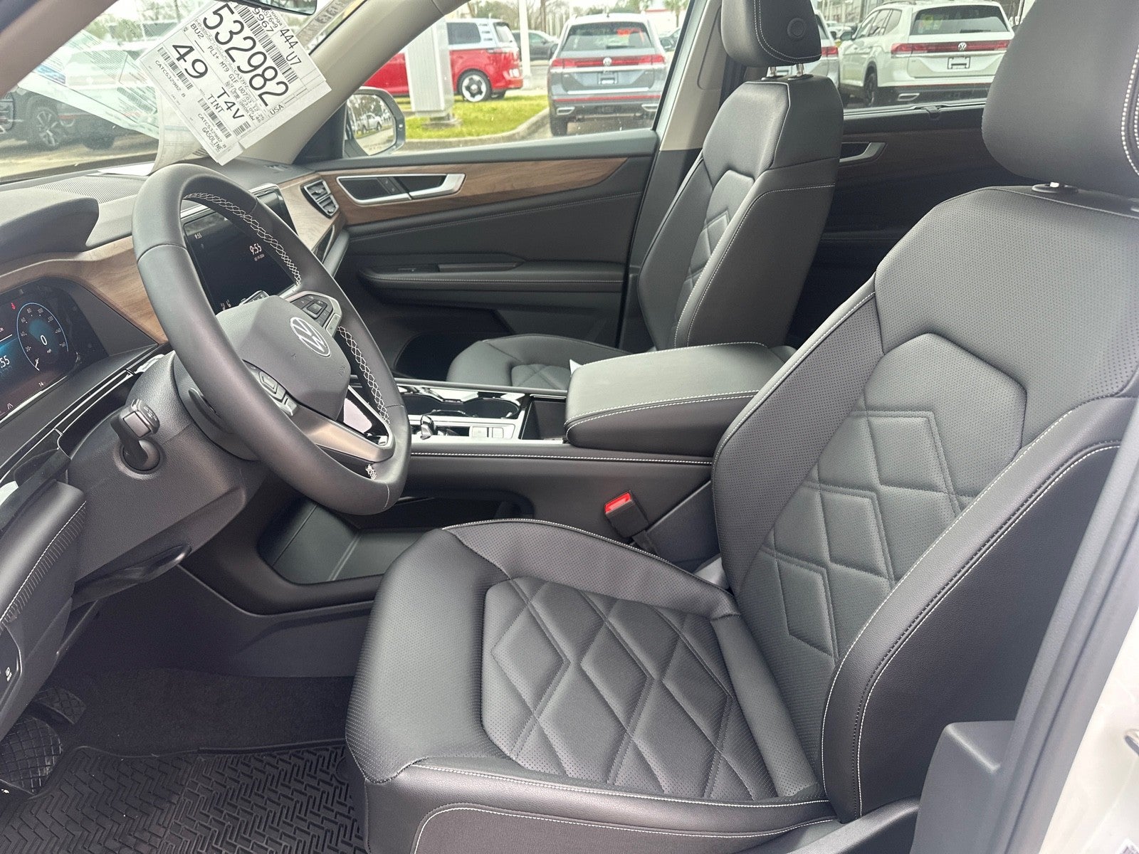 2026 Volkswagen Atlas 2.0T SE w/Technology FWD