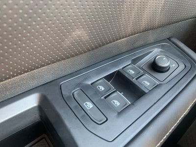 2026 Volkswagen Atlas 2.0T SE w/Technology FWD