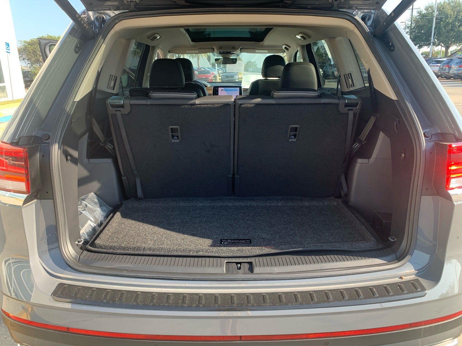 2026 Volkswagen Atlas 2.0T SE w/Technology FWD