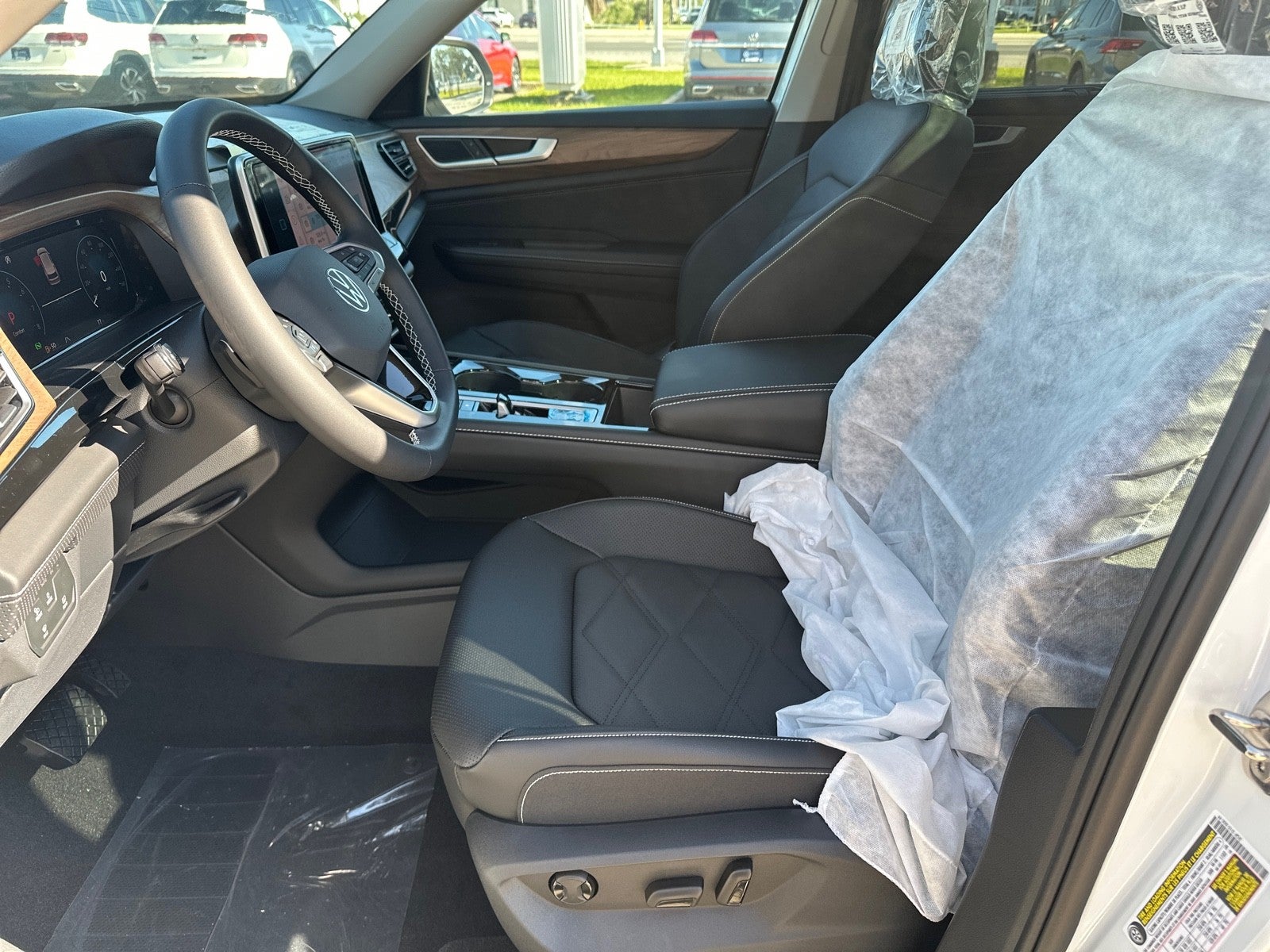 2026 Volkswagen Atlas 2.0T SE w/Technology FWD