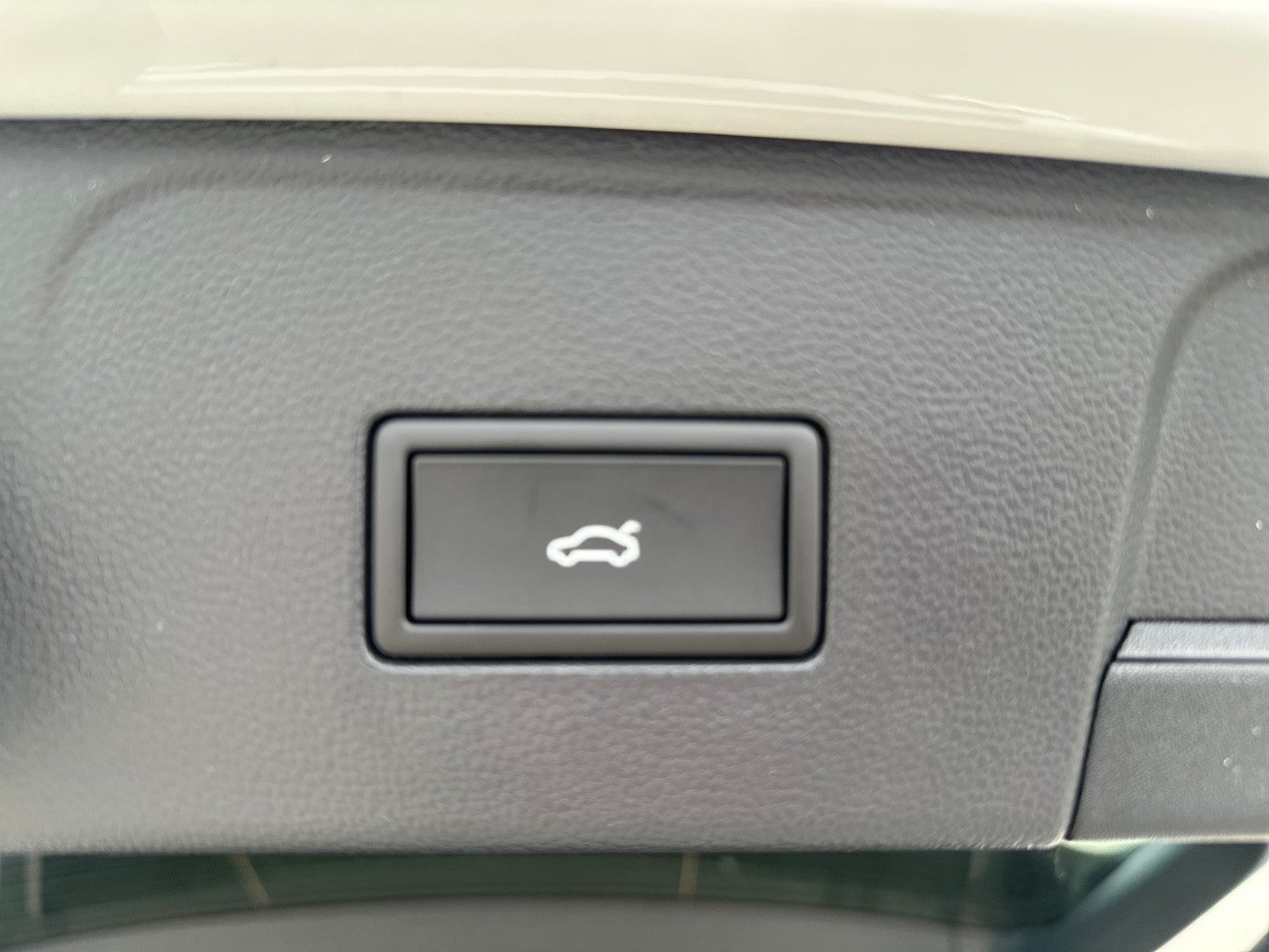 2026 Volkswagen Atlas 2.0T SE w/Technology FWD