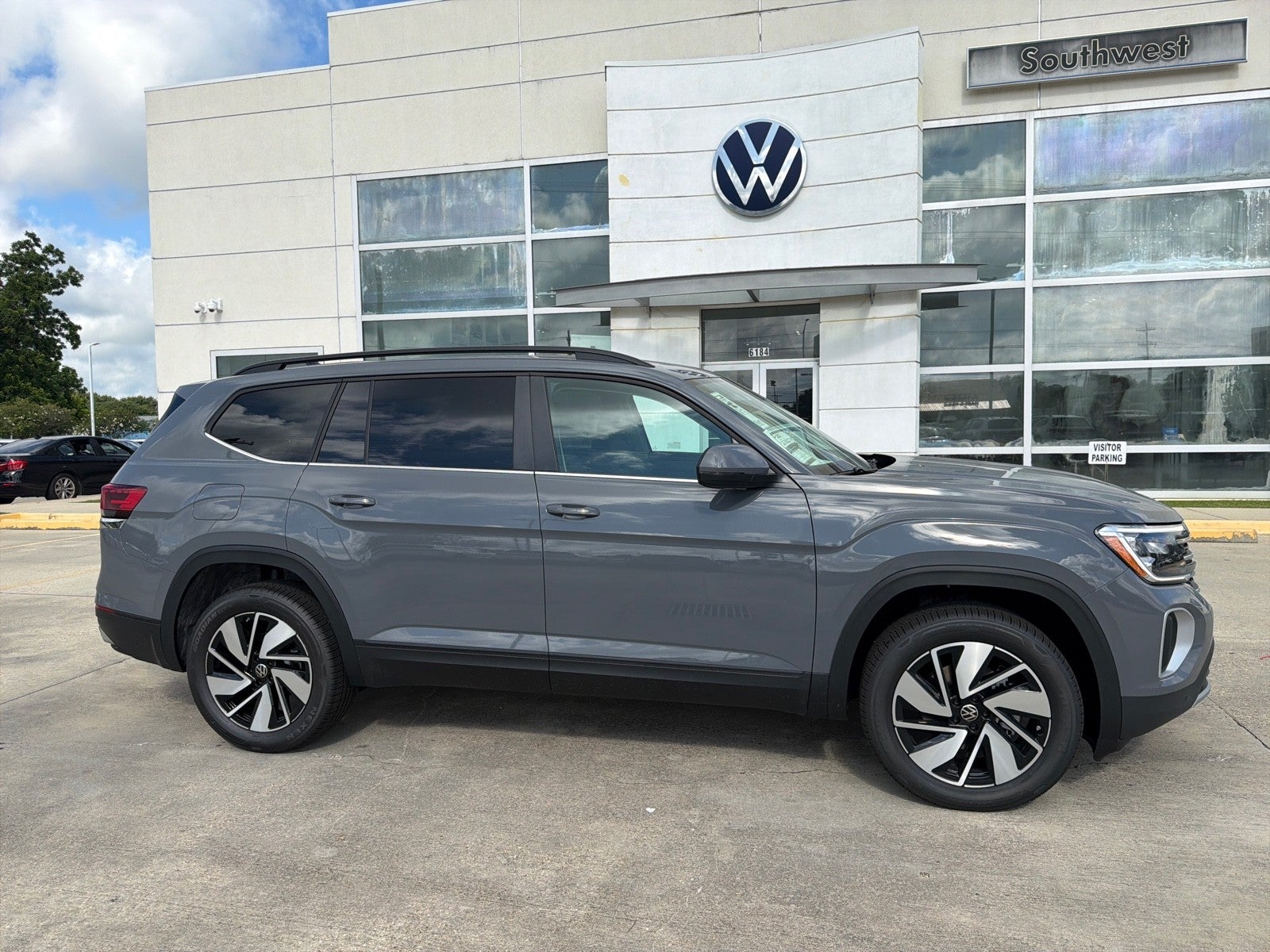 2026 Volkswagen Atlas 2.0T SE w/Technology FWD