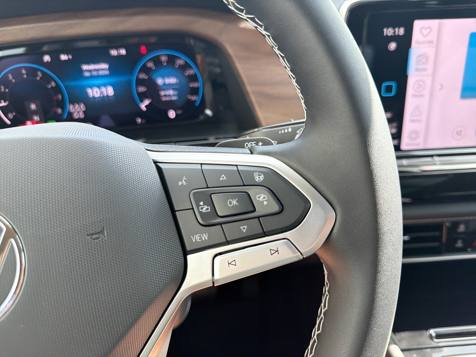 2026 Volkswagen Atlas 2.0T SE w/Technology FWD